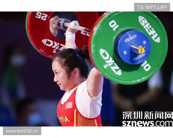 廖秋云家里摆满奖牌，冰箱贴都是金牌