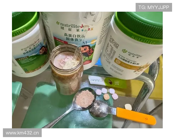 潘展乐家的冰箱里塞满蛋白粉，连饮料都是按秒喝的